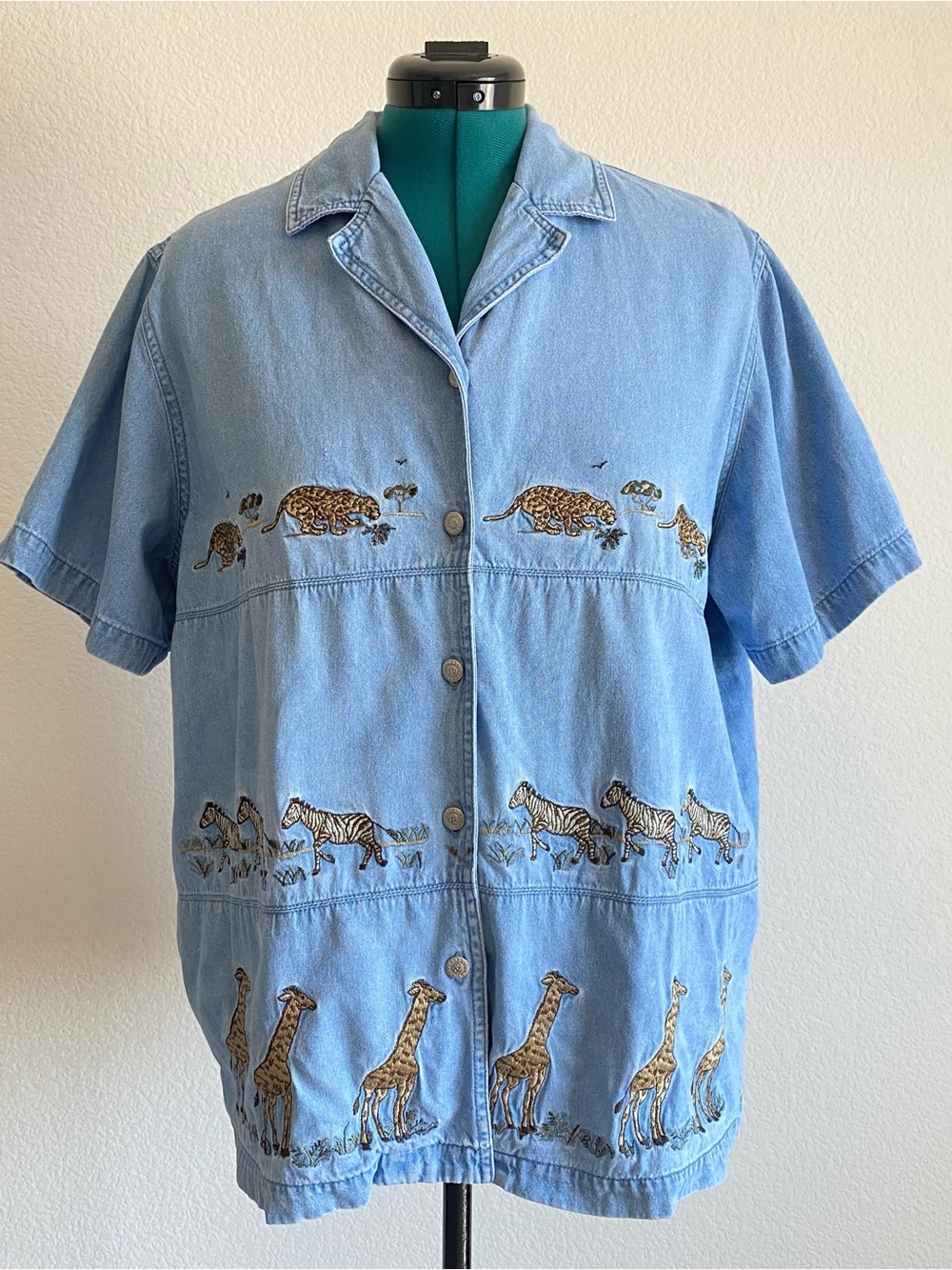 Vintage Casey and Max short sleeve denim top with embroidered safari animals, XL